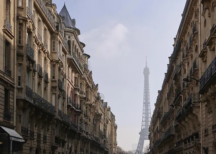 Hotel Plaza Tour Eiffel Paris