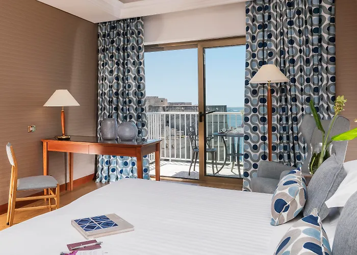 Hotel Royal Continental Neapel