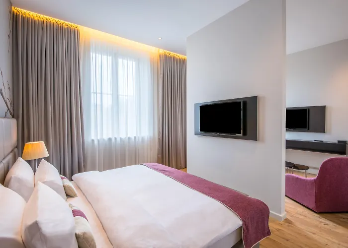 The Posthouse Berlin Potsdamer Platz- Leonardo Limited Edition