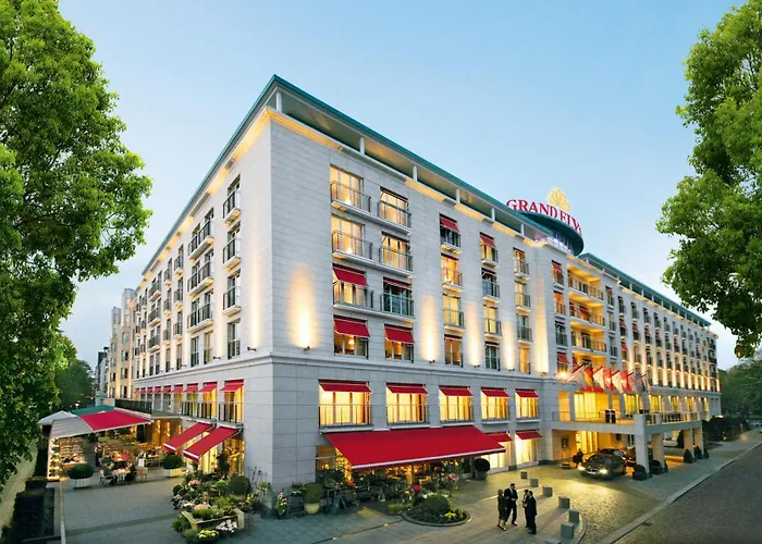 GRAND ELYSEE Hamburg