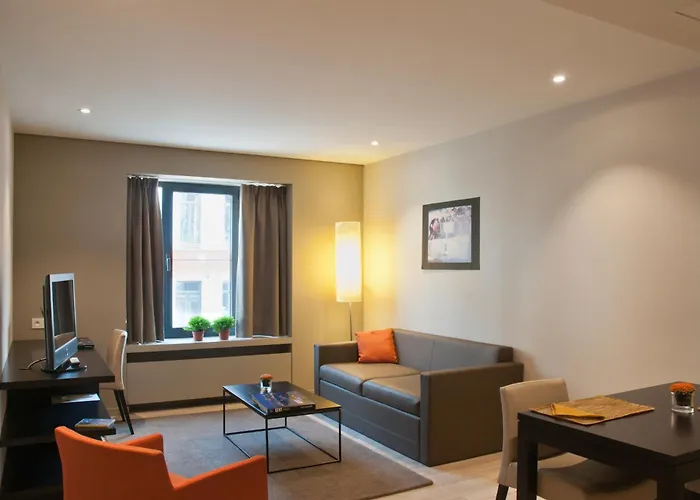 Castelnou Aparthotel Gent