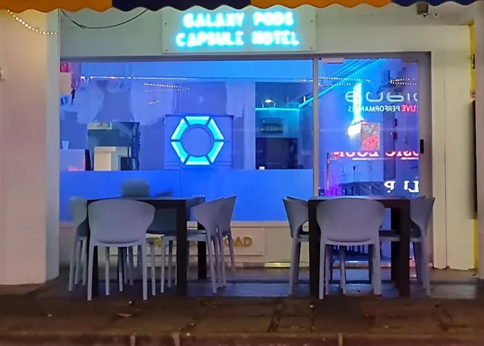 Galaxy Pods Capsule Hotel Boat Quay Singapur
