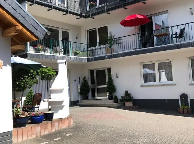 Wein und Gästehaus Hüls Kröv