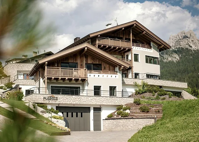 Luxury Chalet Plazola Wolkenstein in Gröden