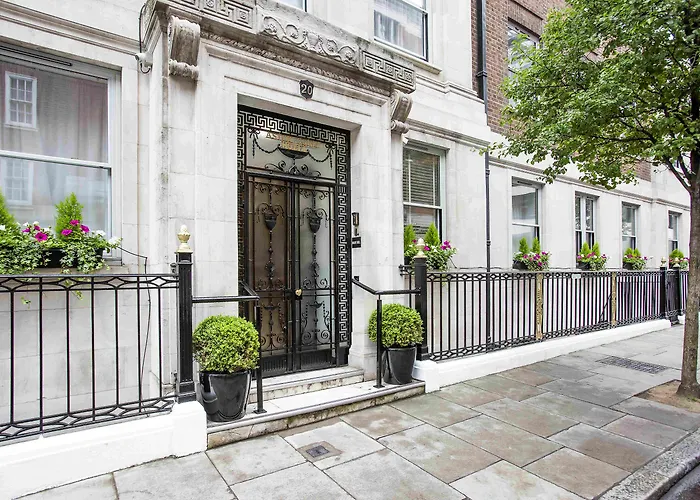 Astor Court Hotel London