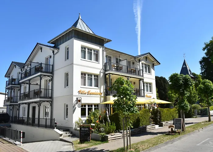 Pension Sanddorn Mit Cafe Carlssons Binz