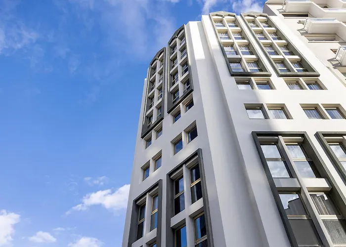 Hotel Les Artistes Paris
