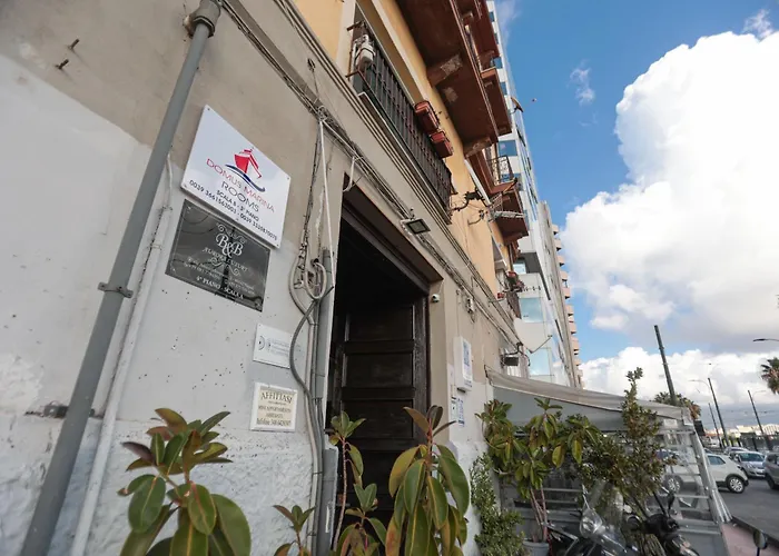 DOMUS MARINA Rooms Neapel