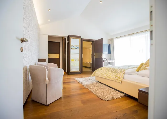Iris Porsche Hotel & Restaurant Mondsee