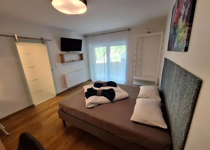 Flataid Gästehaus Graschi - Steinbergstraße Graz