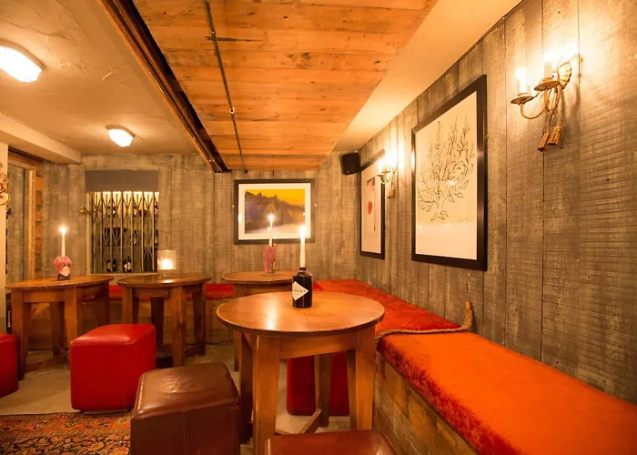 Hotel The Crown And Sceptre London