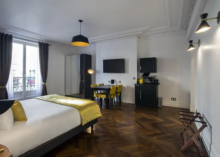 Vestay George V Paris