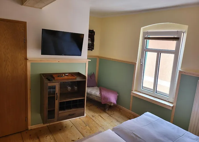 Pension Zur Neuenburg Freyburg 