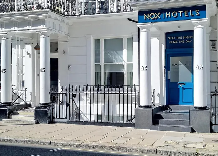 Aparthotel NOX Kensington Gardens London