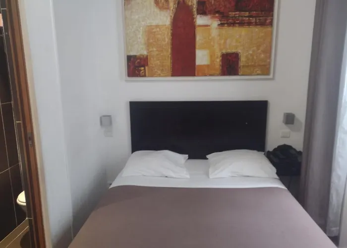 Hotel Tingis Paris