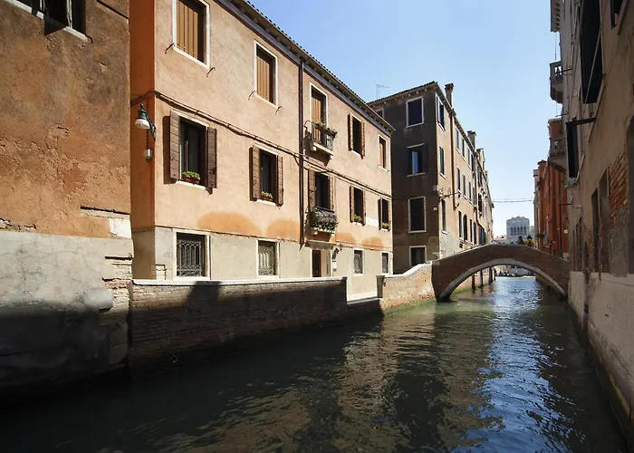 Bed and Breakfast Casa Del Melograno Venedig
