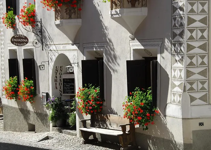 Hotel Garni Engiadina - Boutique Hotel Scuol