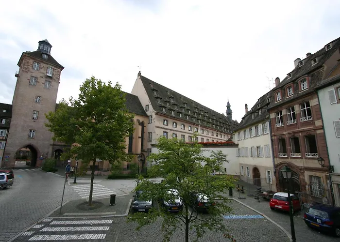 Logis Hôtel Restaurant Au Cerf d'Or Straßburg