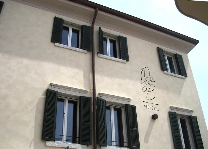 Hotel Remat Garda 