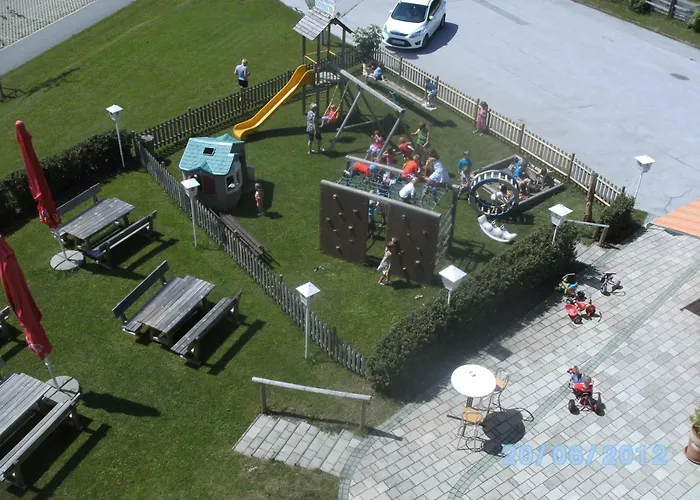 Hotel-Pension Sonneck Schladming