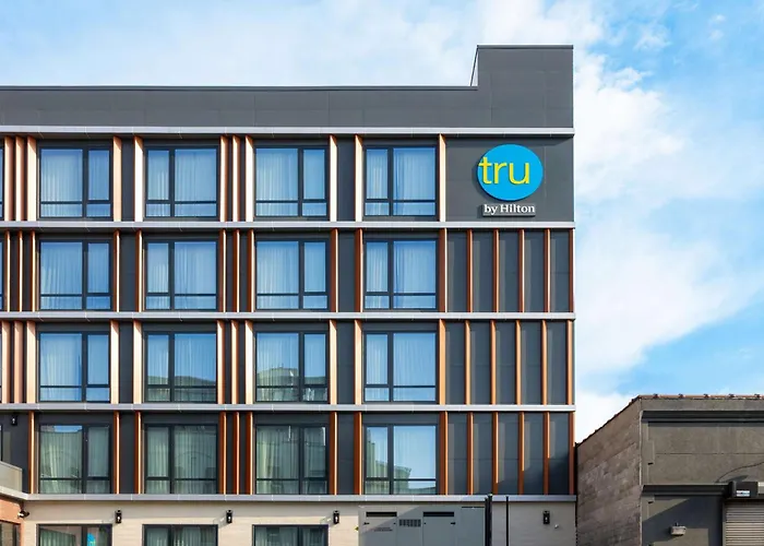 Hotel Tru By Hilton Brooklyn New York