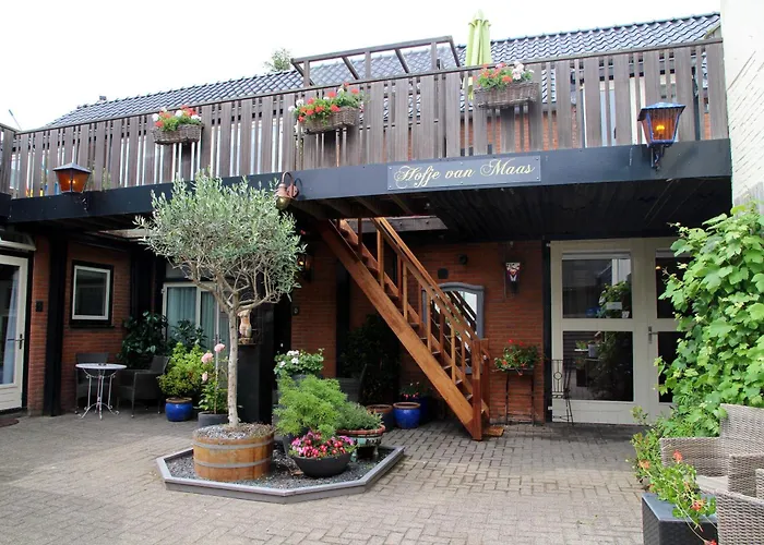 Hofje Van Maas Zandvoort