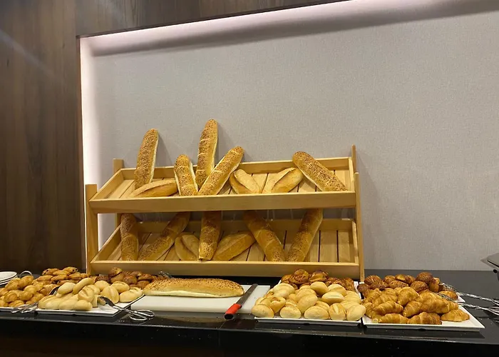 Hotel Ramada By Wyndham Istanbul Umraniye