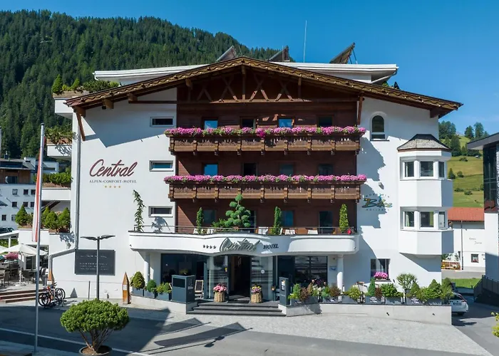 Alpen-Comfort-Hotel Central Nauders