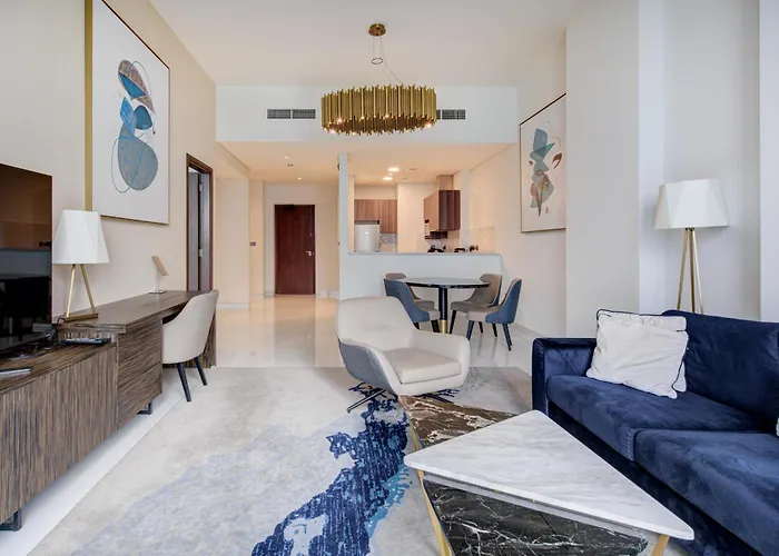 Avani Plus Palm View Dubai Suites