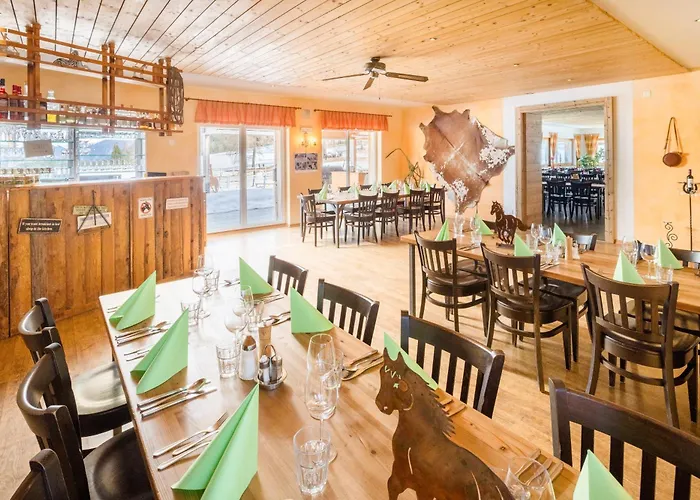 Reitstall und Saloon San Jon Scuol
