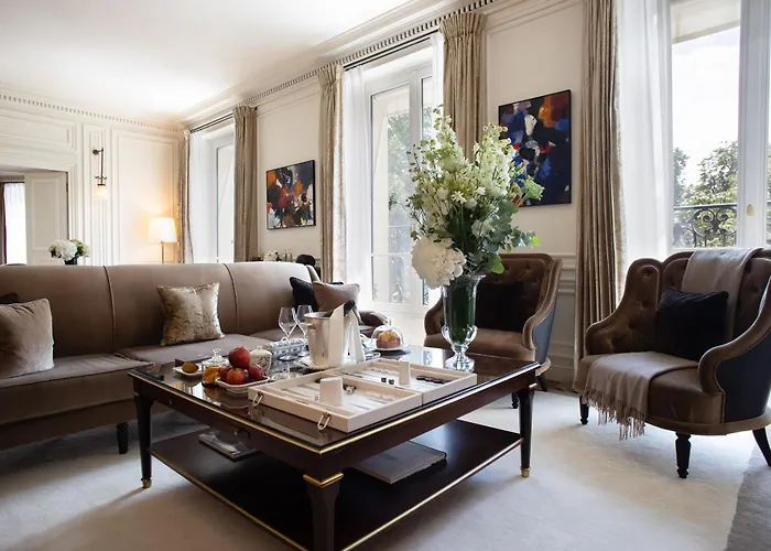La Reserve Paris Hotel & Spa