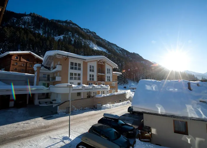 Hotel Garni Alpenland Ischgl
