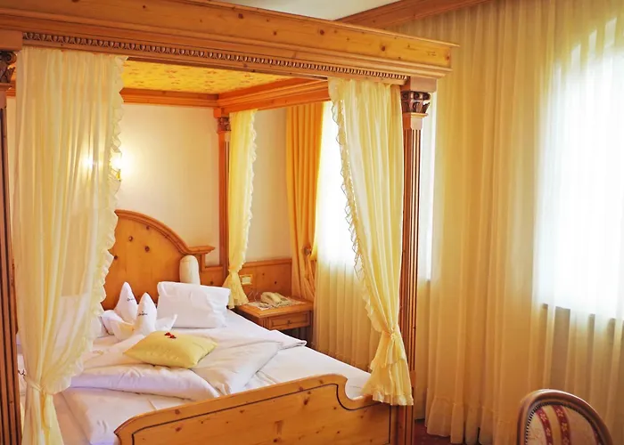 Hotel Bergland Schenna