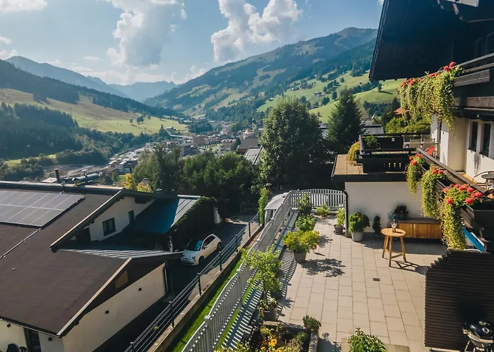 Pension Vier Jahreszeiten Saalbach-Hinterglemm