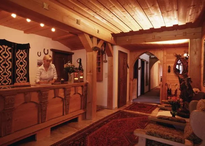 Hotel Garni Ernst Falch St. Anton am Arlberg