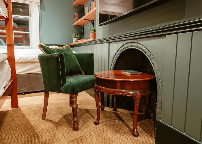 Hand & Flower London