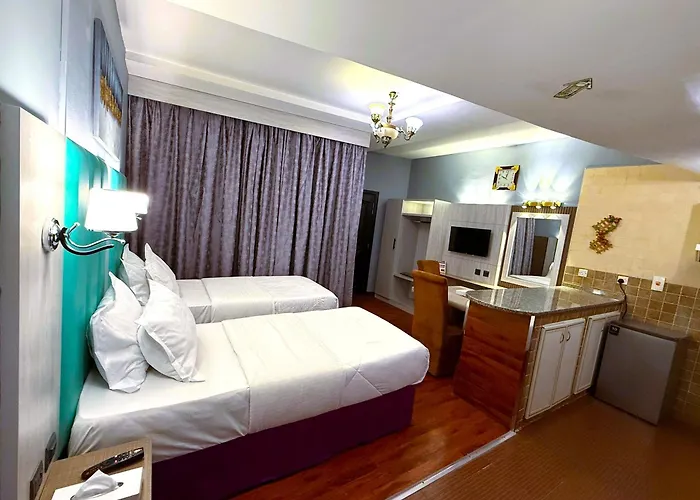 Hafez Hotel Apartments - Al Ras Metro Station Dubai