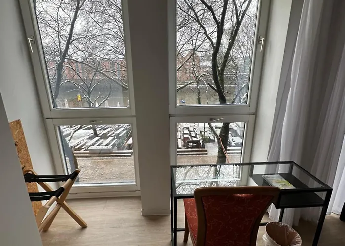 Kangarooms - Schlachte Weserpromenade Bremen