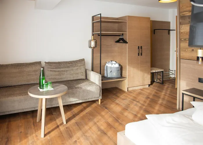 Hotel&Garni Das Köhle INKLUSIVE SUPER SOMMER CARD 2025 Serfaus