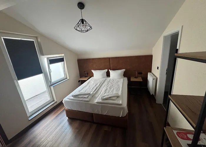 Hotel Capitol Zentrum - 24h - Friedrichshafen