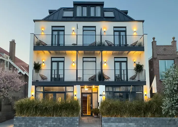Boutique Hotel At Sea Zandvoort