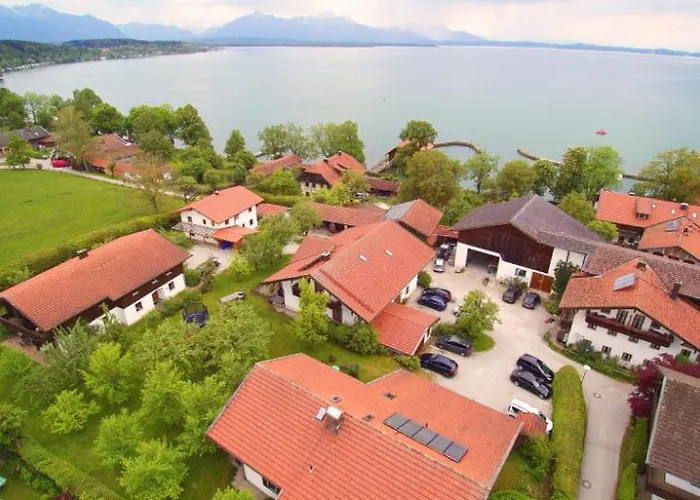 Gäste- und Apartmenthaus Wiesholler Chieming