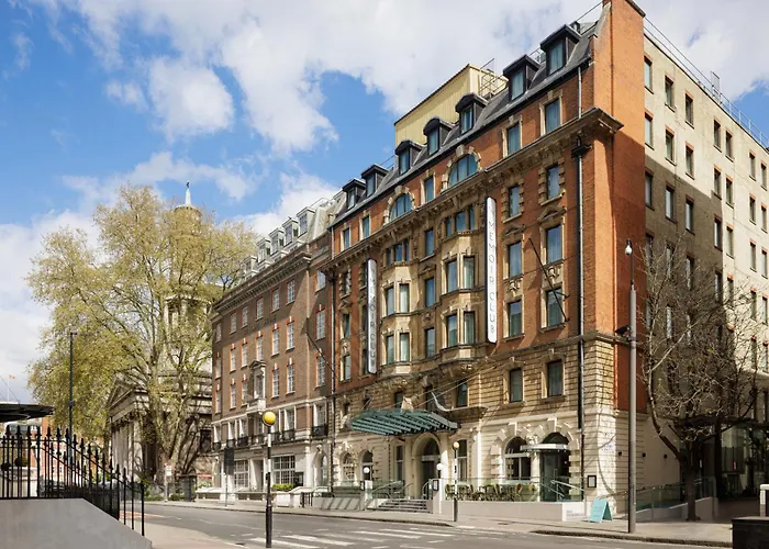 The Memoir Club, Formerly Ambassadors Bloomsbury London