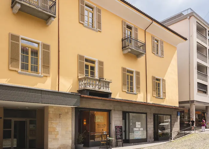 Palazzo Canetti Locarno - Piazza Grande - Suites & Rooms - Easy Self Check-In