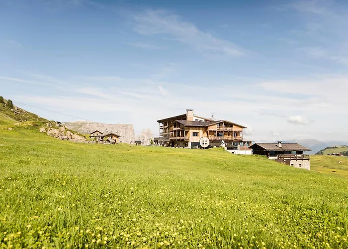 Hotel Goldknopf Seiser Alm