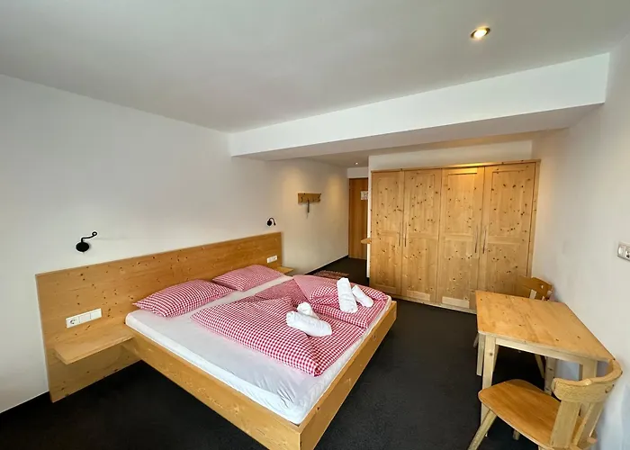 Schihaus Schöneben Reschen