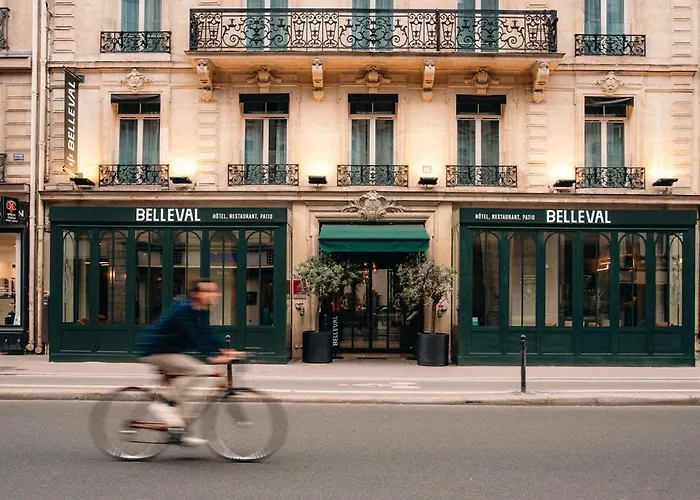 Hotel Belleval Paris