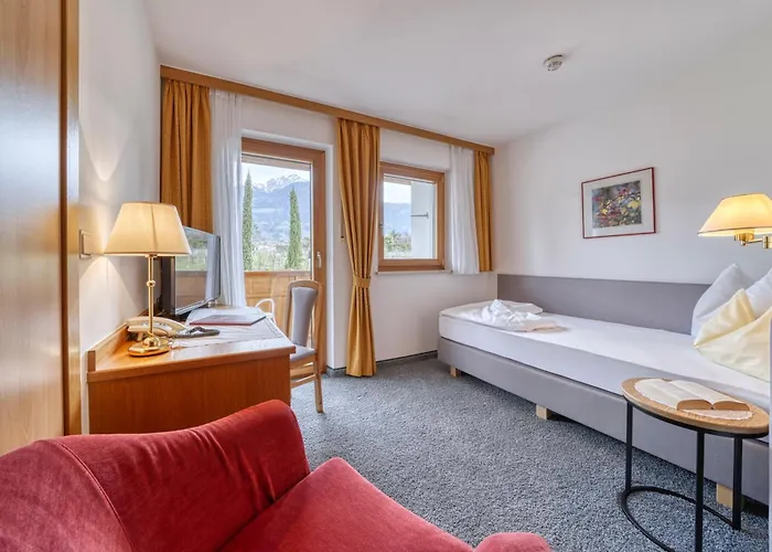 Hotel Bellevue Dorf Tirol