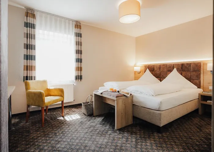 Land-gut-Hotel Landgasthof zur Rose Ehingen 