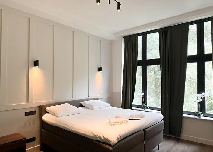 Hotel Mr.Lewis Rotterdam